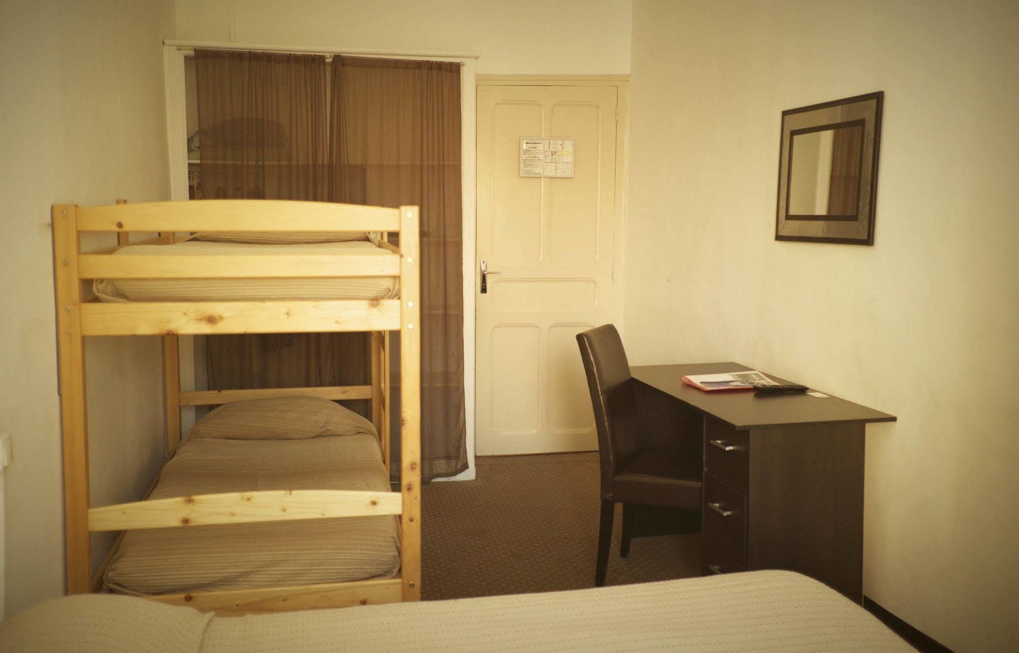 Hotel Le Centre Le Boulou Kültér fotó